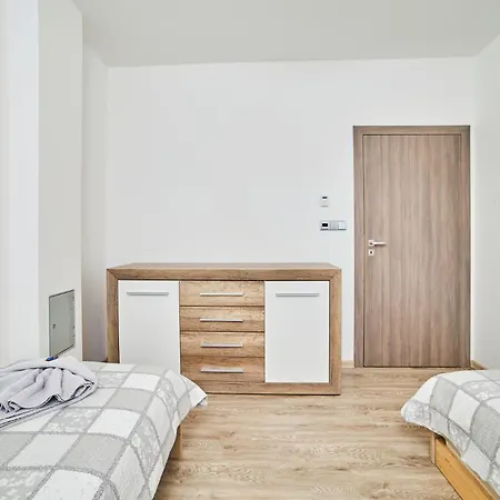 Hébergement de vacances Na Lipne - House 1